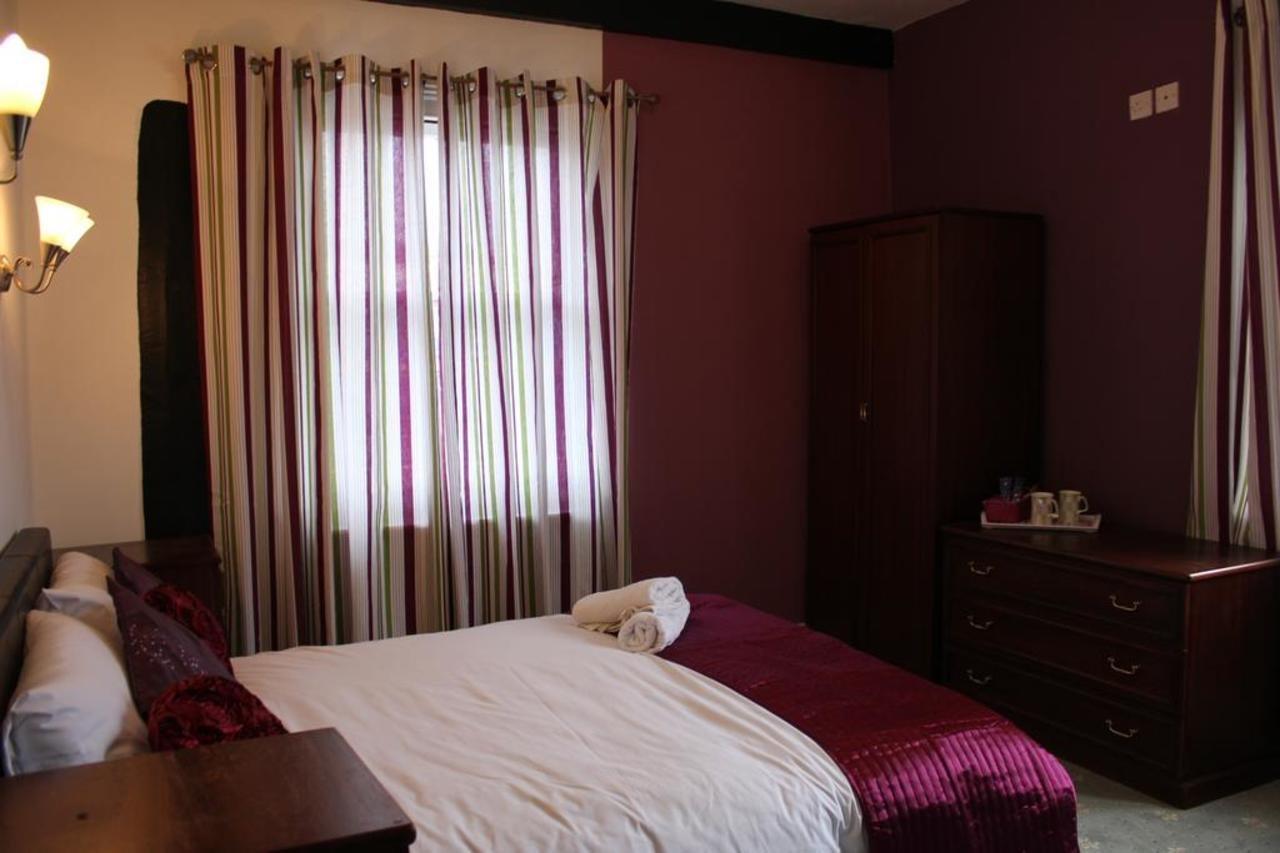 The George Hotel Stansted Airport Бишопс-Стортфорд Экстерьер фото