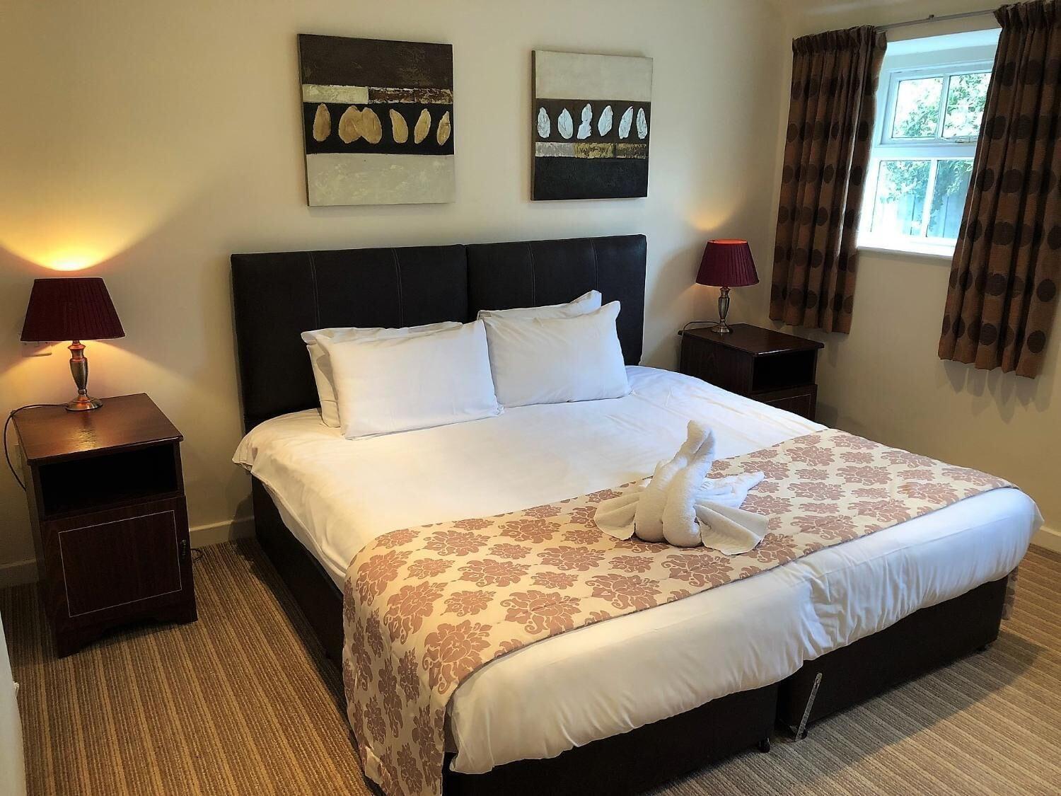 The George Hotel Stansted Airport Бишопс-Стортфорд Экстерьер фото
